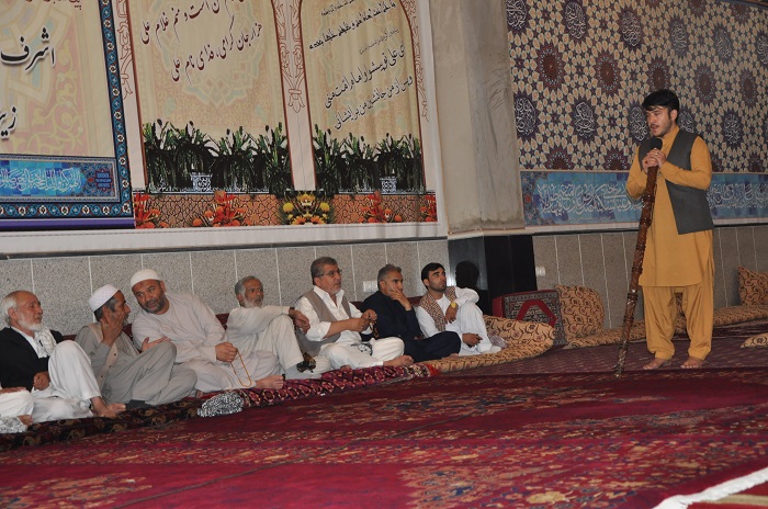 منقبت خوانی