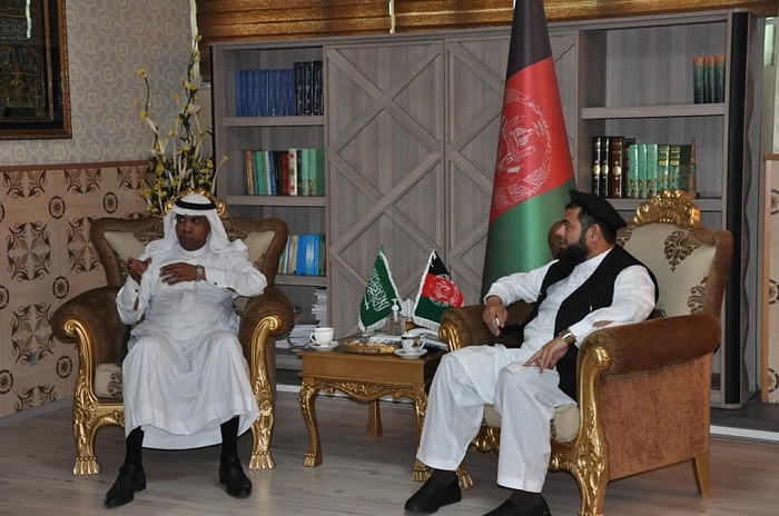 د سعودي عربستان سفير د ارشاد، حج اواوقافو وزیر سره لیدنه وکړه