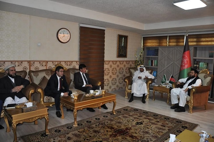د سعودي عربستان سفير د ارشاد، حج اواوقافو وزیر سره لیدنه وکړه