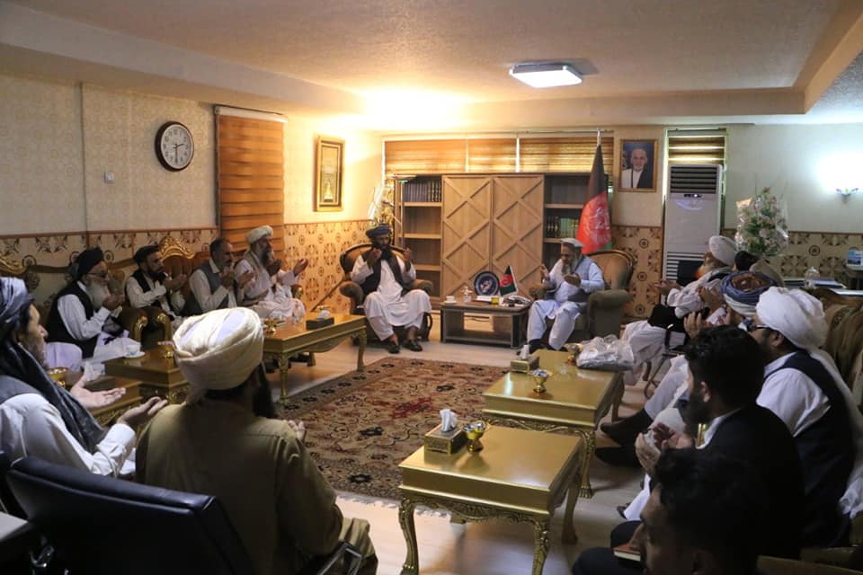 ملاقات سرپرست وزارت ارشاد حج و اوقاف با عالمان دین و مقامات دولتی