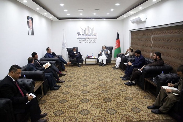 د ارشاد حج او اوقافو چارسمباله وزیر د ځمکو او ښارجوړونې له چارسمباله وزیر سره ولېدل