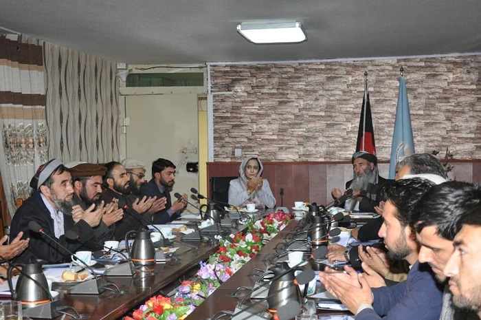 د ارشاد، حج او اوقافو وزارت د غونډو په تالار کې اطلاعاتو ته د لاسرسۍ قانون د پوهاوې په پار غونډه ترسره شوه 
