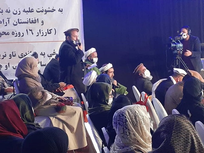 د اسلام له نظره د ښځو پر وړاندې د تاوتریخوالي د مخنیوي په موخه د علماء کرامو علمي خبرې اترې تر عنوان لاندې تلوېزیوني بحث ترسره شو