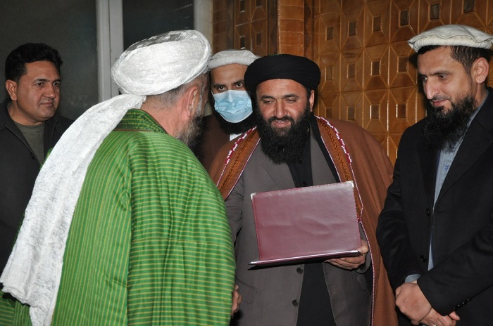د ارشاد، حج او اوقافو وزارت د مصر د الازهر پوهنتون، مشعل پوهنتون او الکوزي شرکت په همکارۍ د علماوو د ظرفیت لوړولو د لومړۍ دورې فارغینو ته سندونه ووېشل شول.