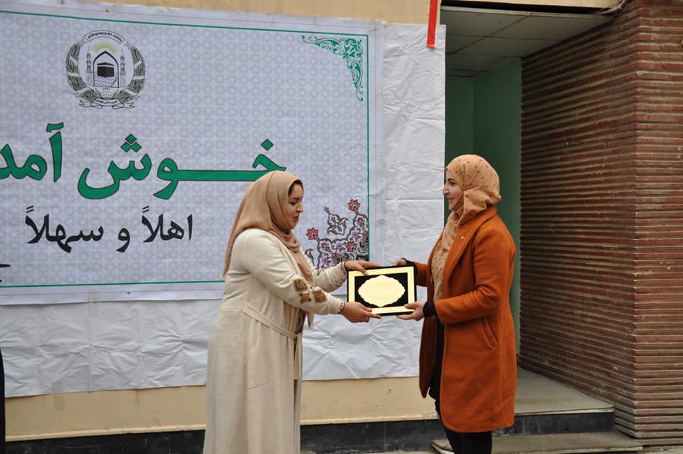 تقدیر از کارمندان وزارت ارشاد، حج واوقاف 
