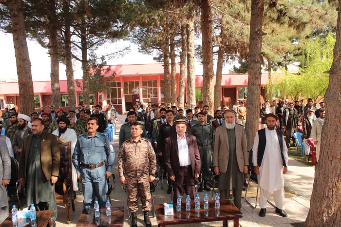 سخنرانی مولوی عبدالله ریس ارشاد ، حج و اوقاف ولایت پروان در سمپوزیم اداره عامه در مورد دومین سند ملی صلح