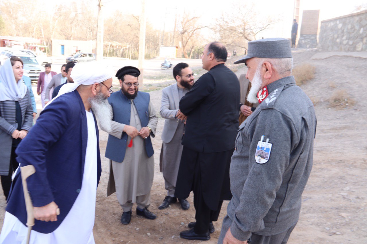 د ګذرې ولسوالۍ د اردو باغ په کلي کې د لوی جومات ودانۍ