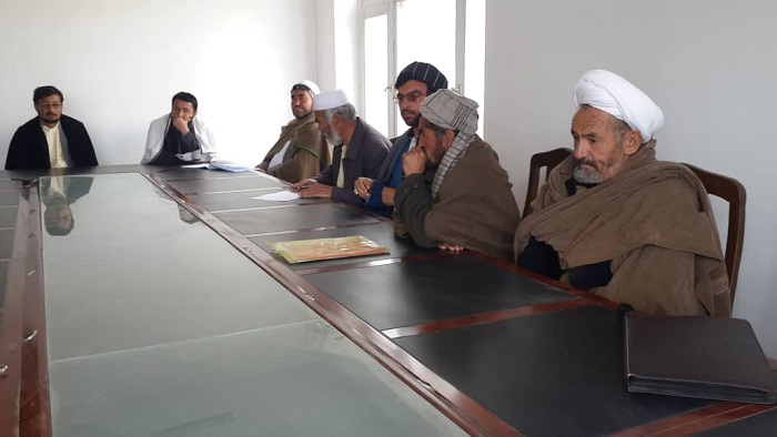 د دایکندي ولایت په مرکز کې د جوماتونو امامانو میاشتنۍ غونډه ترسره کول