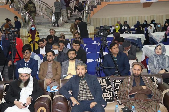 اشتراک ریئس ارشاد حج و اوقاف ولایت سمنگان در برنامه تجلیل از روز جهانی زن