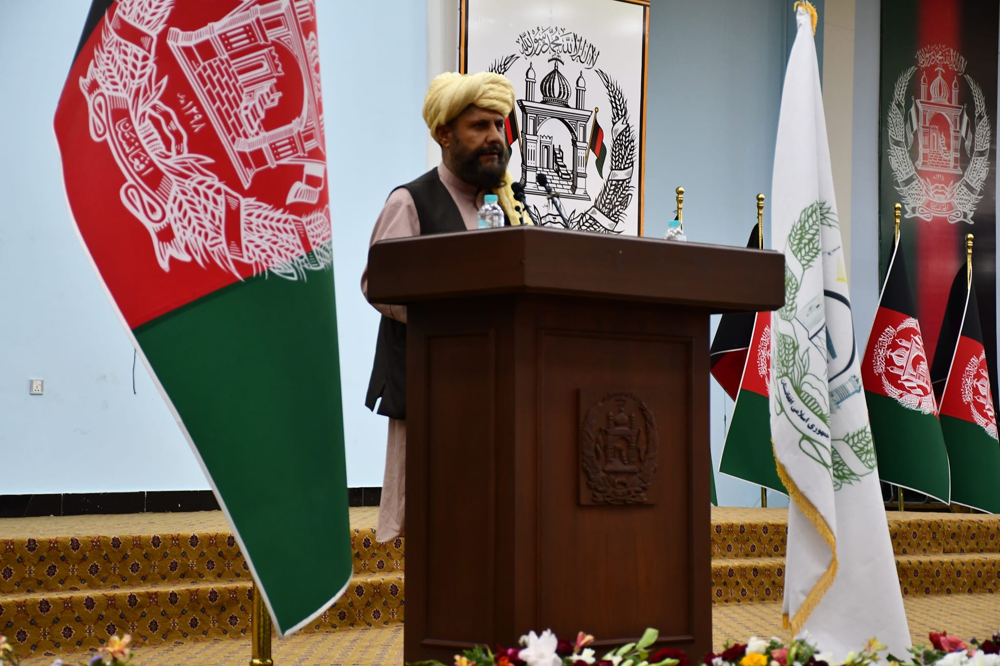 علما کرام طی گردهمایی بزرگ خواهان آتش بس فوری و تامین صلح در کشور شده و جنگ جاری را ناروا و برادرکشی خواندند.