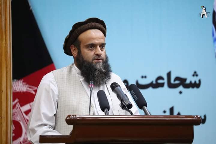 قدردانی وزارت ارشاد، حج و اوقاف از افسری که نماز عید قربان را در ارگ امامت کرد