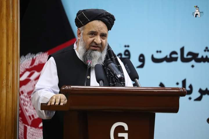 قدردانی وزارت ارشاد، حج و اوقاف از افسری که نماز عید قربان را در ارگ امامت کرد