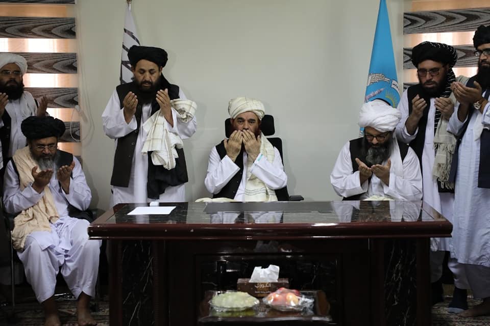 معرفی وزیر