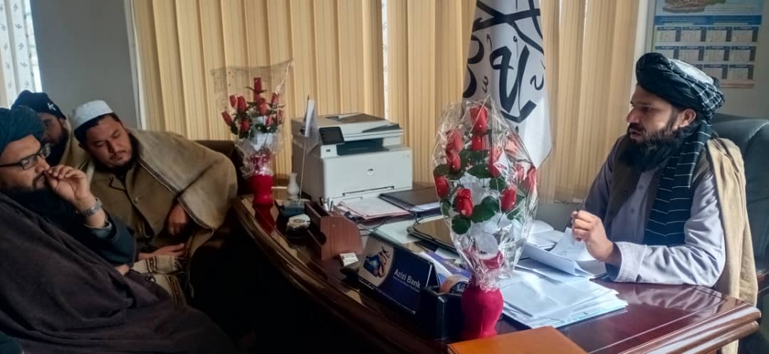 جلسه‌ای با امامان رسمی در مقر ریاست ارشاد، حج واوقاف ولايت لوگر جهت حل مشکلات امامان وائمه مساجد تدویر گردید.