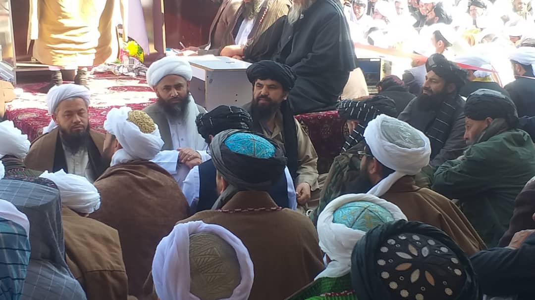  محفل باشکوه فراغت و دستاربندی (۴۶) تن فاضلان دوره حدیث شریف و(۲۹) تن حافظان قرآن عظیم الشأن در مدرسه و دارالعلوم اسلامیه حنفیه ولایت سمنگان دایر گردید.