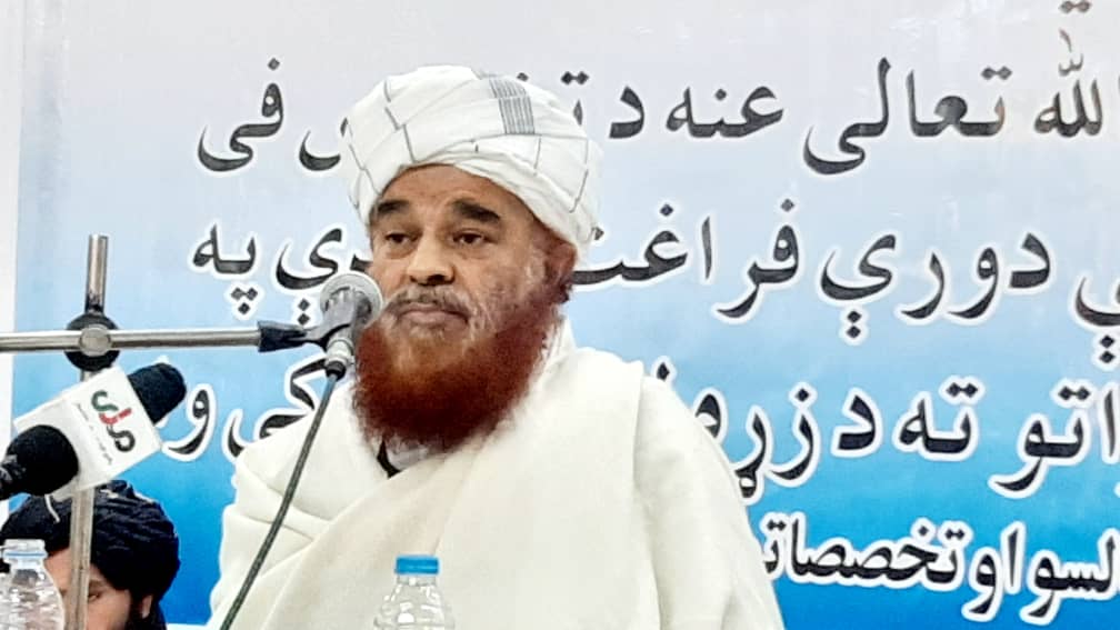  د عبدالله ابن مسعود د جامعه د ( تخصص فی الافتاء و القضاء) دویمې دورې د فارغانو د فراغت مراسم د یوې شاندارې غونډې په ترڅ کې ترسره شول.