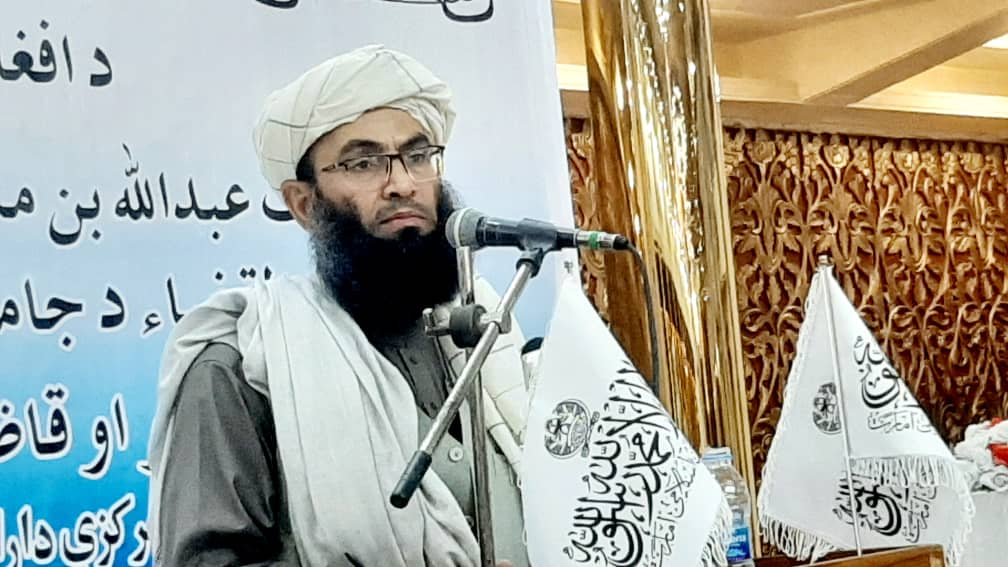  د عبدالله ابن مسعود د جامعه د ( تخصص فی الافتاء و القضاء) دویمې دورې د فارغانو د فراغت مراسم د یوې شاندارې غونډې په ترڅ کې ترسره شول.