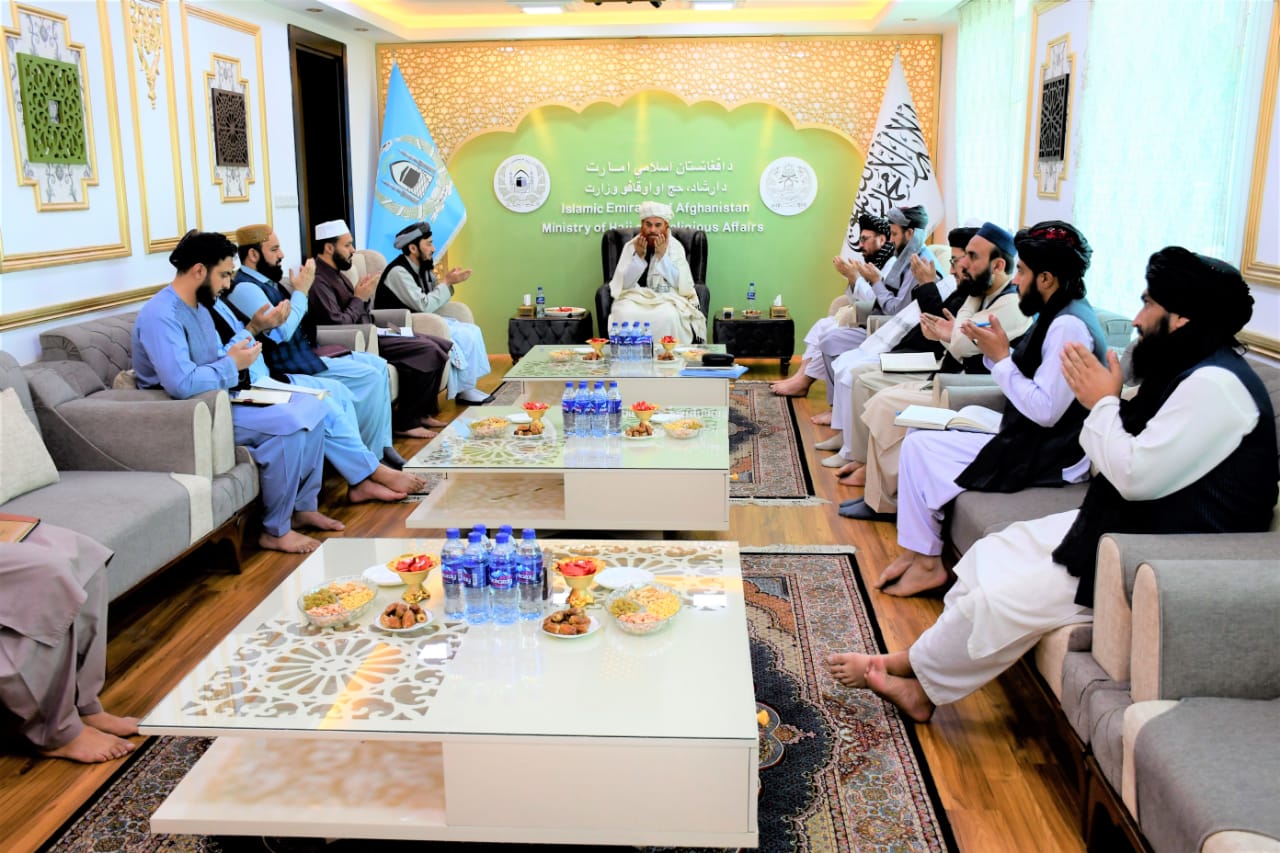 Meeting of the Minister of MOHIA with the officials of Ariana Afghan and Kam air Airlines