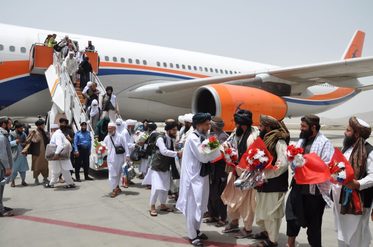 The first return flight of pilgrims from Saudi Arabia arrived in Kabul
