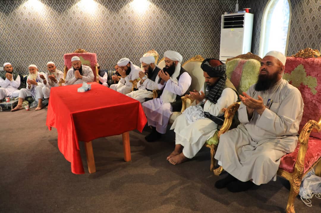 Meeting of the Deputy Minister professional  of MOHIA and  the Head Delegation of Medina with Pilgrims