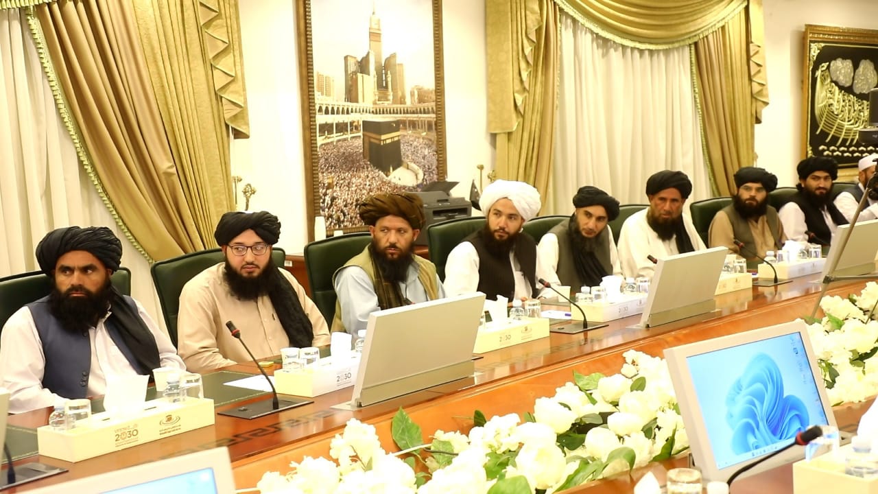 په مکه مکرمه کې د د ارشاد، حج او اوقافو وزارت مرستیال او د جنوب آسیا مؤسسې مسؤلینو ترمنځ د همغږۍ ناسته ترسره شوه