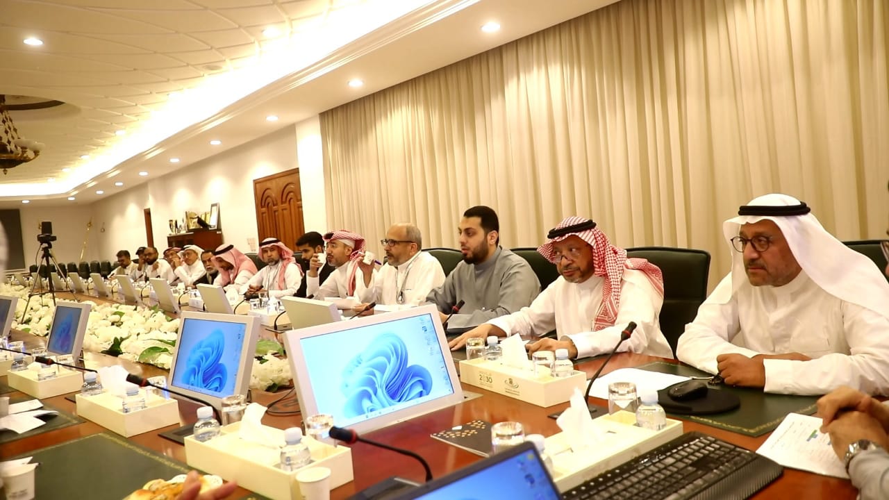 په مکه مکرمه کې د د ارشاد، حج او اوقافو وزارت مرستیال او د جنوب آسیا مؤسسې مسؤلینو ترمنځ د همغږۍ ناسته ترسره شوه
