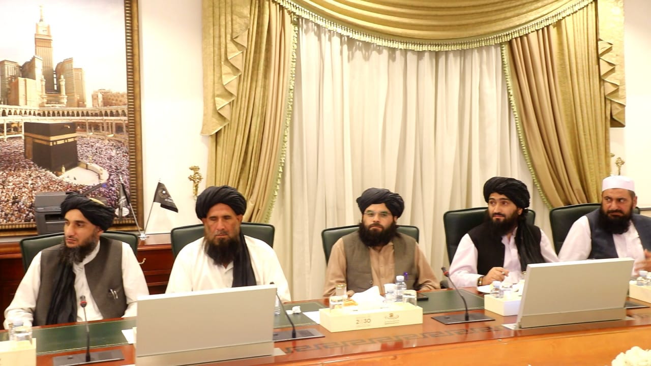 په مکه مکرمه کې د د ارشاد، حج او اوقافو وزارت مرستیال او د جنوب آسیا مؤسسې مسؤلینو ترمنځ د همغږۍ ناسته ترسره شوه