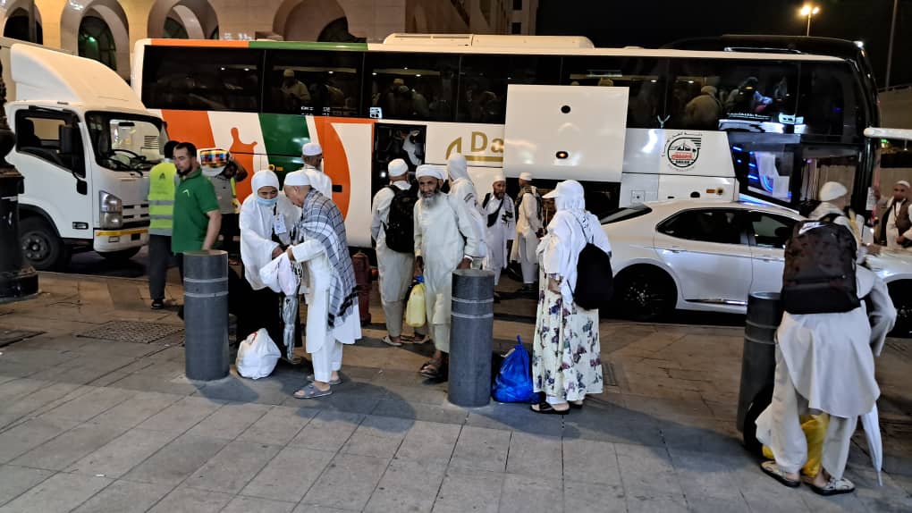 The transfer of Afghan pilgrims from Mecca to Medina has begun  