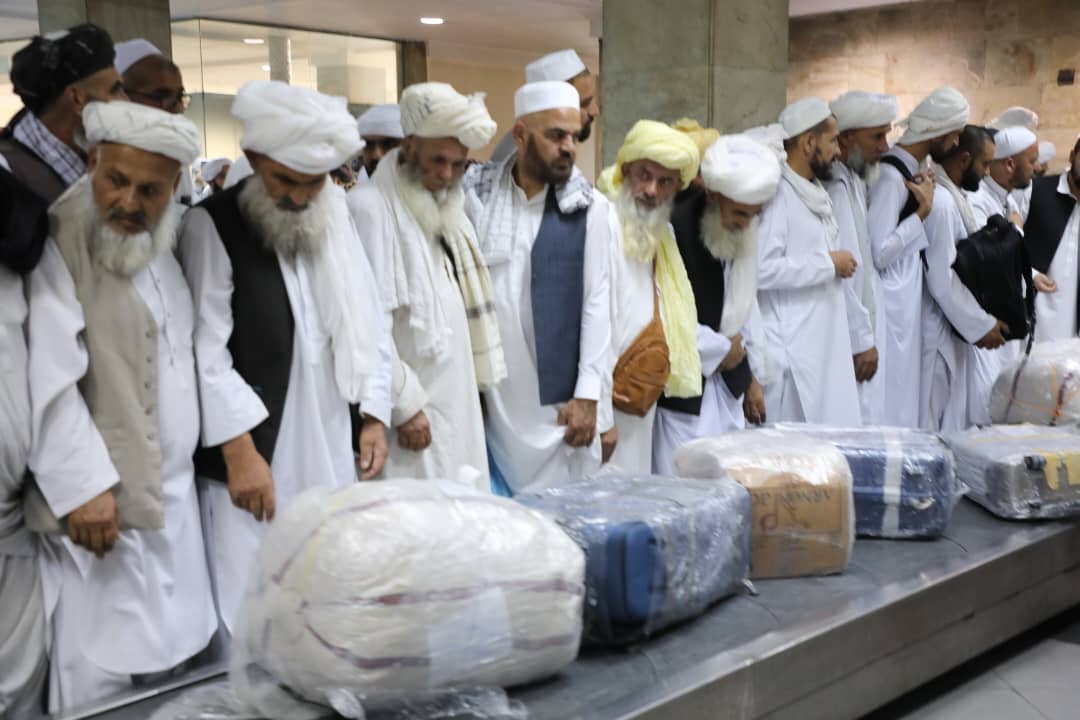 دافغان حاجیانو دبېرته راستنېدو لړۍ په منظم ډول روانه ده