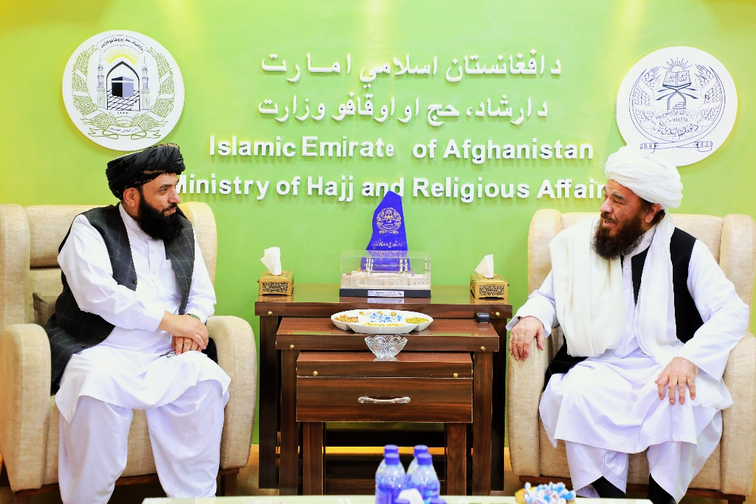 په قطر کې د افغانستان اسلامي امارت سفیر د ارشاد، حج او اوقافو له وزیر سره وکتل