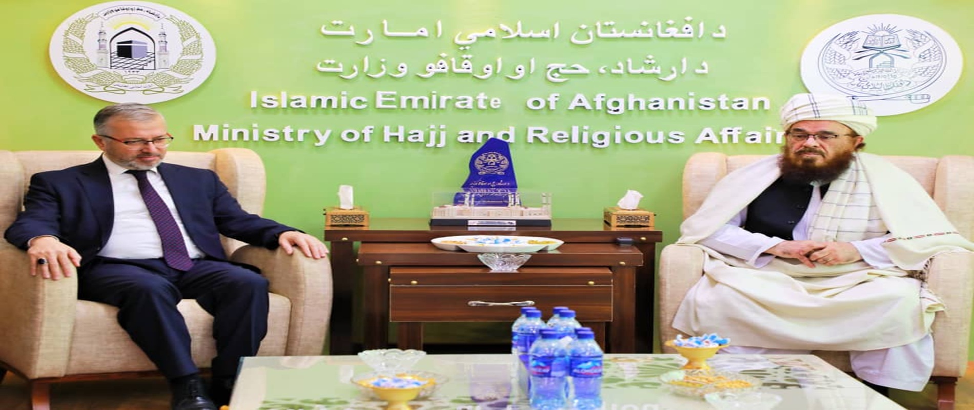 د ارشاد، حج او اوقافو وزیر د ترکیې د دیني چارو ادارې له لوړپوړي هیئت سره وکتل