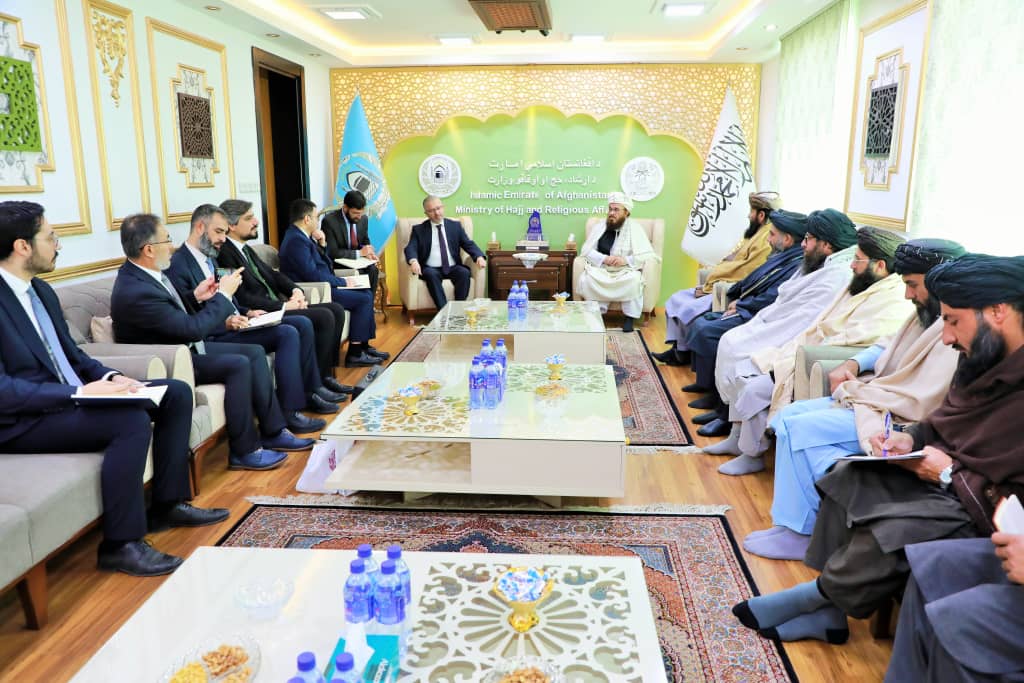 د ارشاد، حج او اوقافو وزیر د ترکیې د دیني چارو ادارې له لوړپوړي هیئت سره وکتل