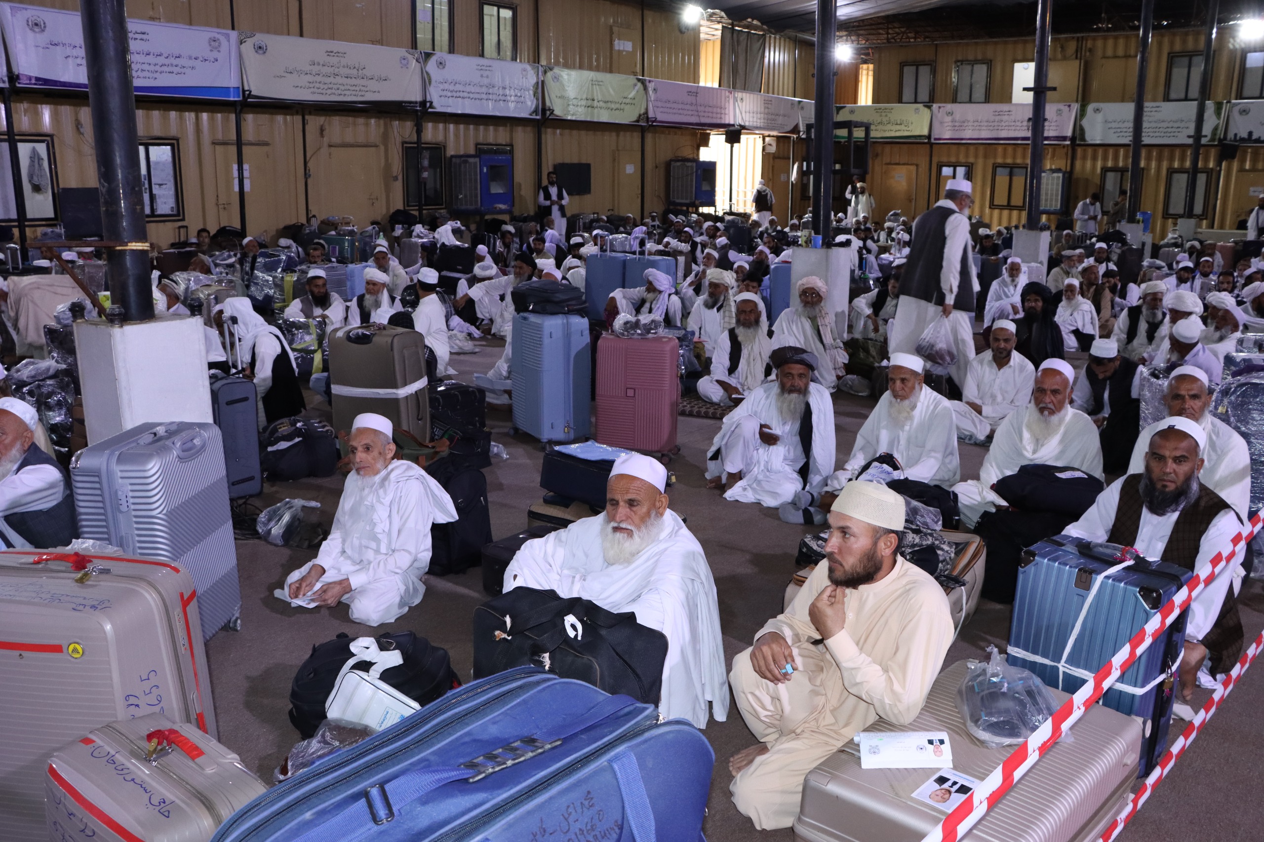 وزارت ارشاد، حج و اوقاف روند انتقال حجاج سال جاری به عربستان سعودی را آغاز نمود