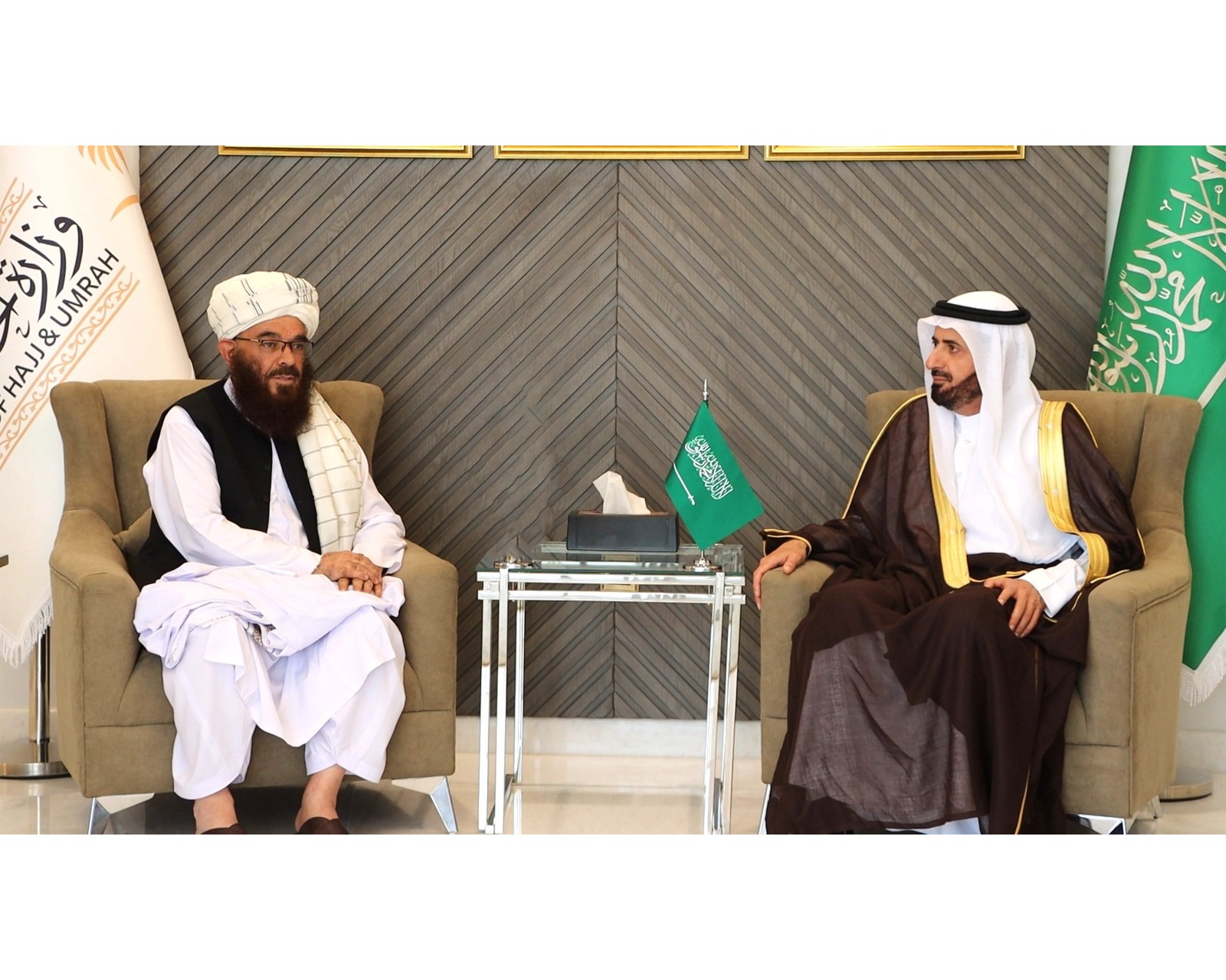 دیدار با وزیر حج سعودی